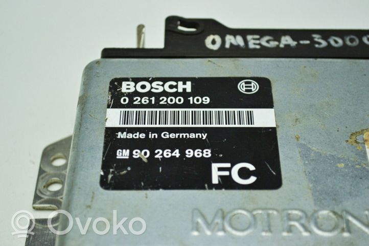 Opel Omega A Moottorin ohjainlaite/moduuli 90264968FC