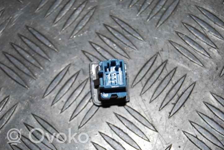 Volkswagen PASSAT B6 Bouton interrupteur de pression des pneus 3C0927121A