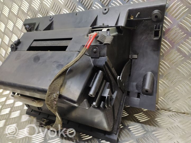 Volvo XC90 Glove box 3409431