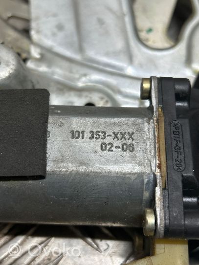 Volvo XC70 Elektryczny podnośnik szyby drzwi przednich 101353XXX