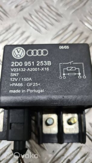Volkswagen Touareg I Charging relay 2D0951253B