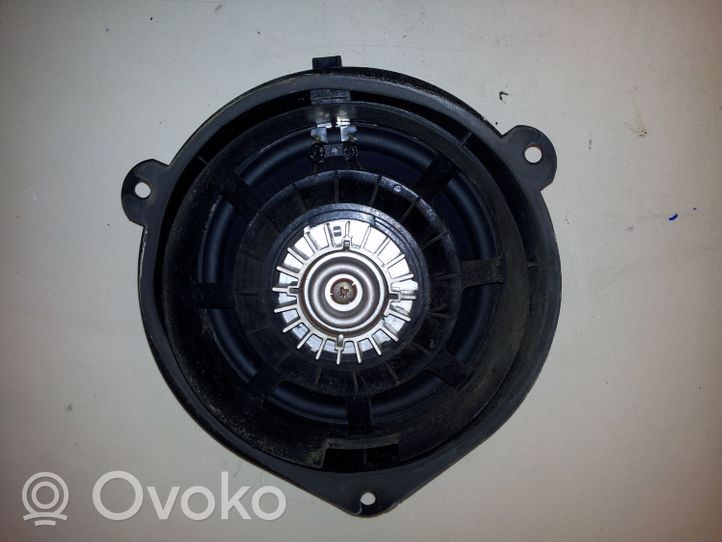 Jaguar XJ X350 Takaoven kaiutin 2W9318808BC