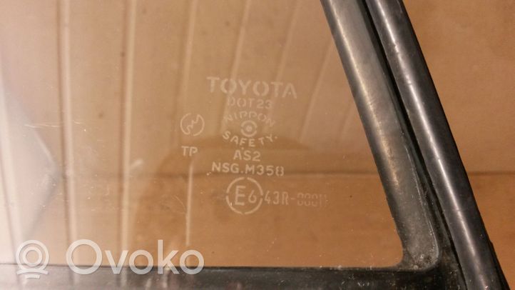 Toyota Corolla E100 Fenêtre latérale vitre arrière 