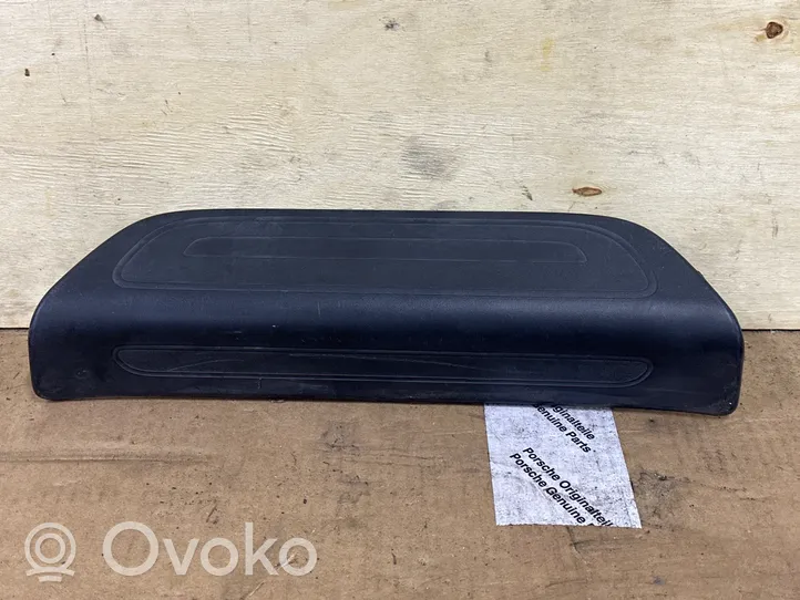 Audi Q3 8U Priekinio kėbulo slenksčio apdaila 8u0853376