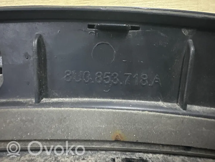 Audi Q3 8U Aizmugurējā spārna uzlika / moldings 8U0853718A