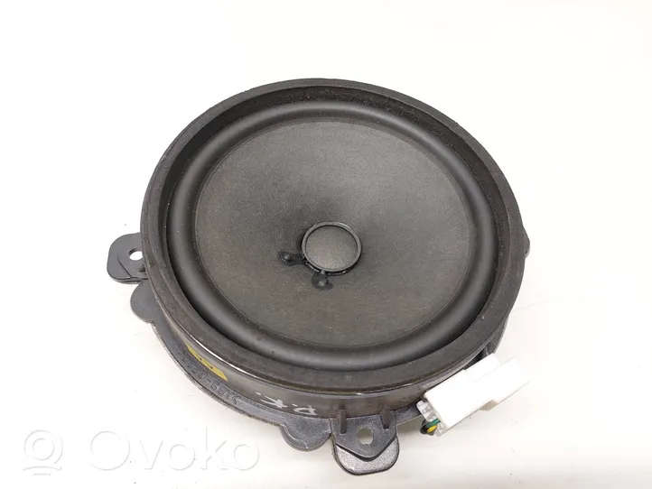 Opel Antara Haut-parleur de porte avant 96673591