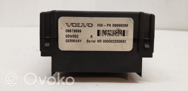 Volvo V70 Sulakemoduuli 08679899