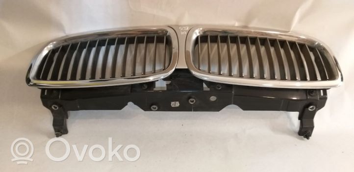 BMW 7 E65 E66 Grille calandre supérieure de pare-chocs avant 511370377279