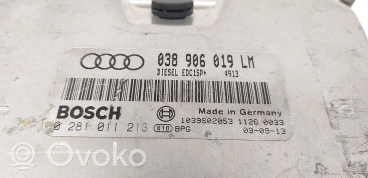 Audi A6 S6 C5 4B Moottorin ohjainlaite/moduuli 038906019LM