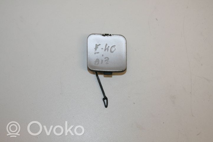 BMW 3 E46 Takapuskurin hinaussilmukan suojakansi 51128229149