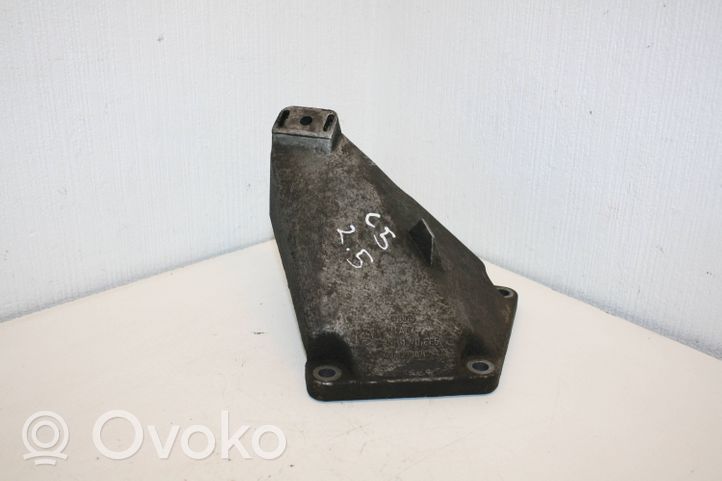 Audi A6 S6 C5 4B Support, suspension du moteur 4B0199307C