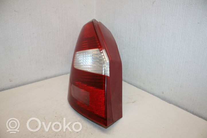 Skoda Fabia Mk2 (5J) Luci posteriori 5J6945095