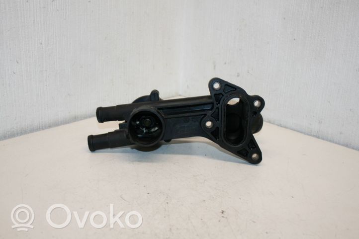 Skoda Fabia Mk2 (5J) Termostat / Obudowa termostatu 03C121111B