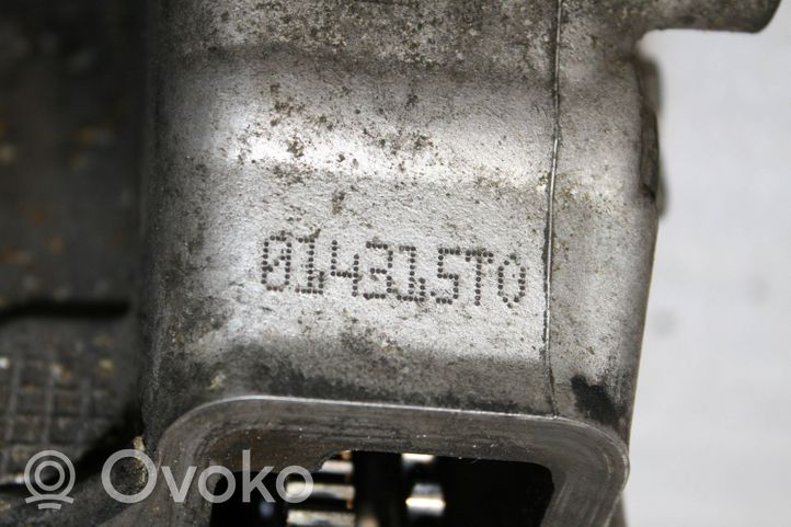 BMW 3 E46 Culasse moteur 7785876
