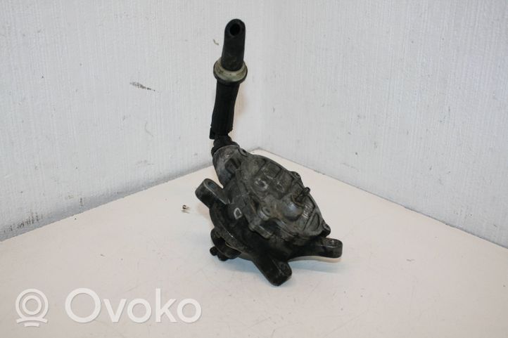 Volvo XC70 Pompe à vide 30677904