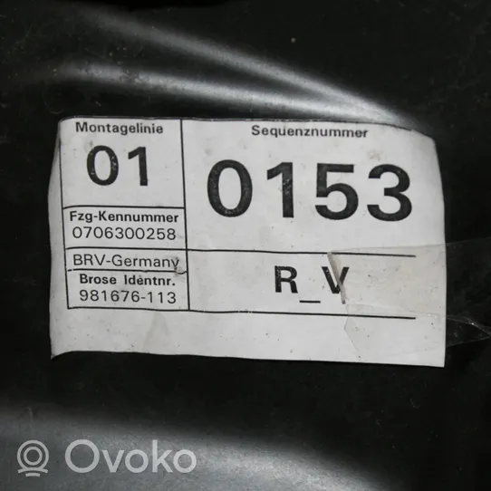 Volkswagen PASSAT B6 Elektryczny podnośnik szyby drzwi przednich 981676113