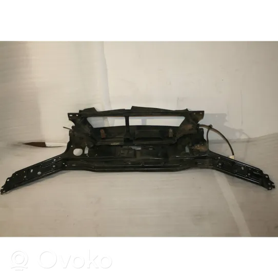 Volvo V70 Staffa del pannello di supporto del radiatore parte superiore 