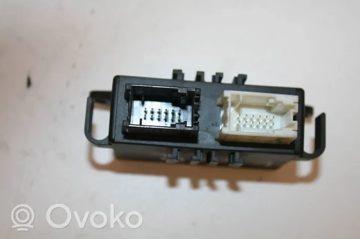 BMW 3 E46 Wing mirror control module 6916054