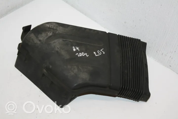 Audi A4 S4 B5 8D Parte del condotto di aspirazione dell'aria 8E0129617E