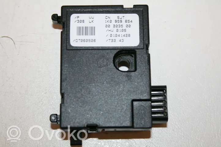 Skoda Octavia Mk2 (1Z) Sensor de ángulo de la columna de dirección 1K0959654