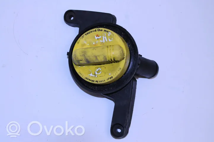 Opel Vivaro Oil filler cap 61014d
