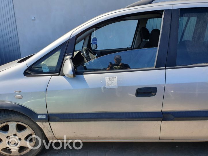 Opel Zafira A Etuovi 2AU