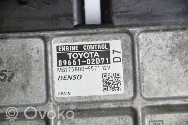 Toyota Auris 150 Motorsteuergerät ECU 89661-02D71