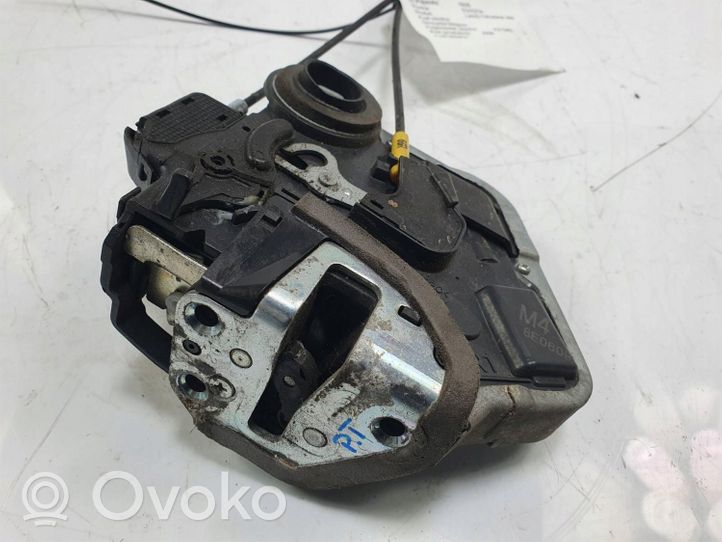 Toyota Land Cruiser (J200) Rear door lock 8E0609