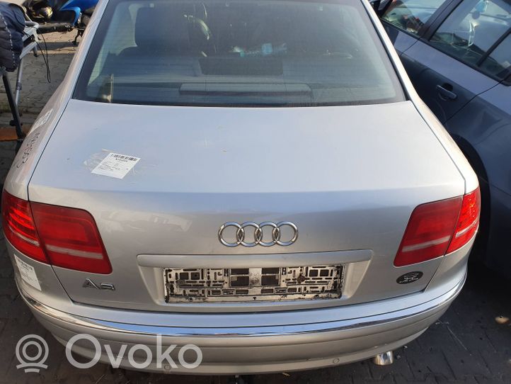 Audi A8 S8 D3 4E Takaluukun/tavaratilan kansi LY7W