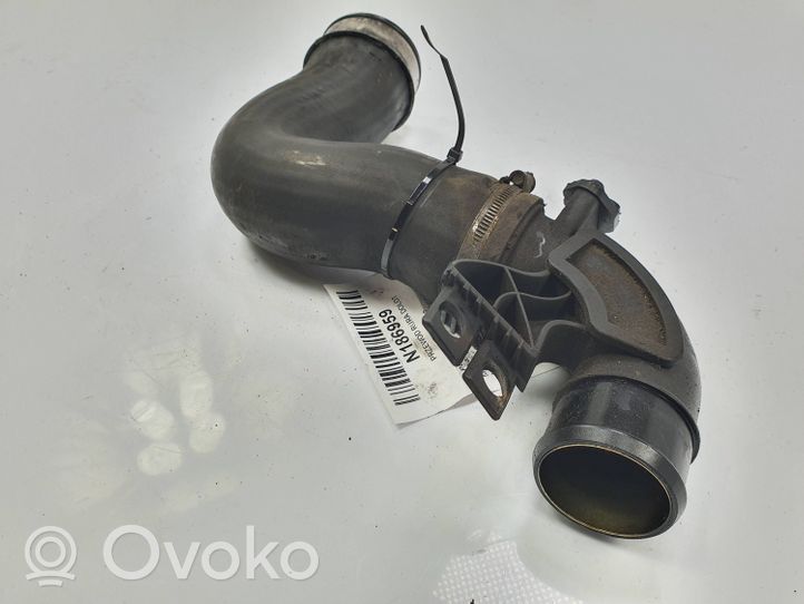 Mercedes-Benz ML W163 Coolant pipe/hose 1635016182