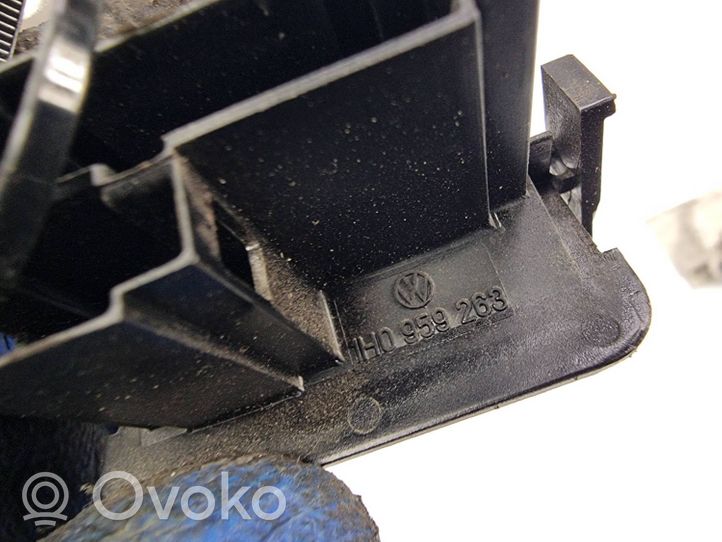 Seat Ibiza II (6k) Heater blower motor/fan resistor 3131090055