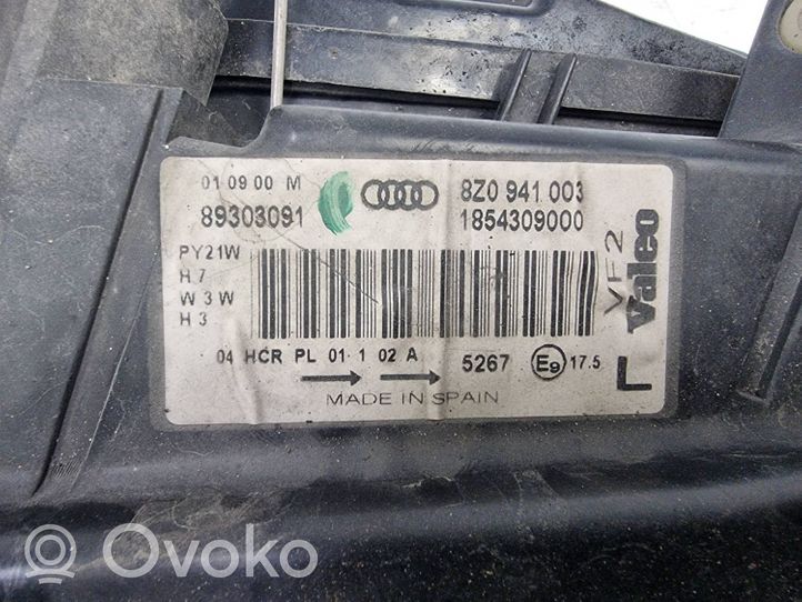 Audi A2 Передняя фара 8Z0941003