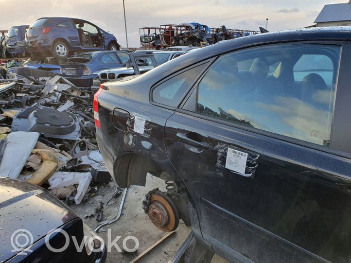 Volvo S40 Ćwiartka tylna 019-00