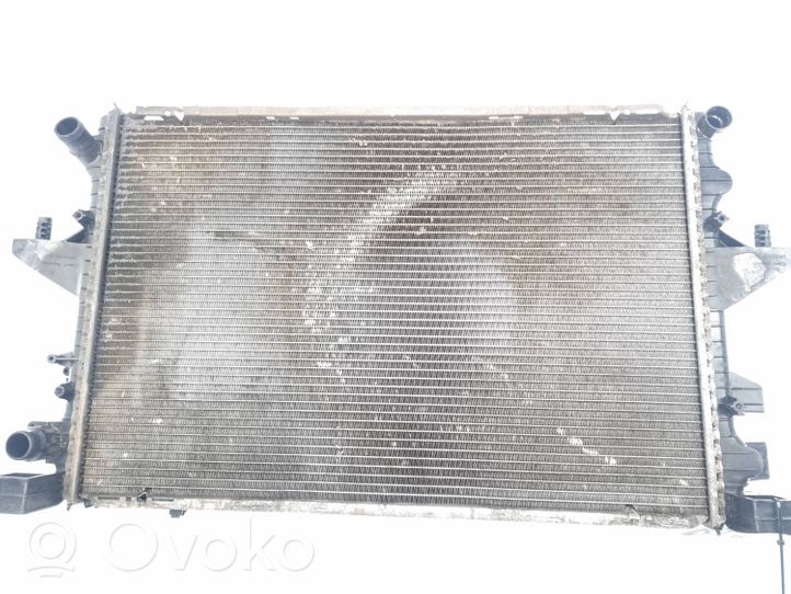 Volkswagen Transporter - Caravelle T5 Radiateur de refroidissement 7H0121253G