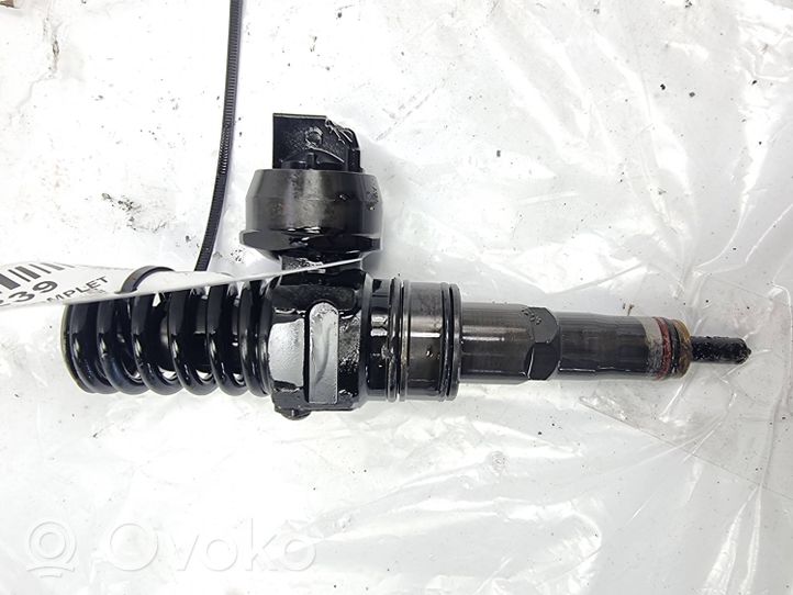 Volkswagen Transporter - Caravelle T5 Fuel injectors set 038130073AG | POMPOWTRYSK