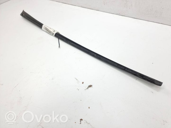 Volkswagen Golf VII Side skirt rear trim 