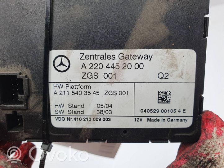 Mercedes-Benz S W220 Väylän ohjainlaite 