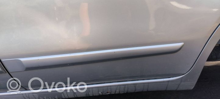 Nissan Note (E11) Portiera posteriore KY0