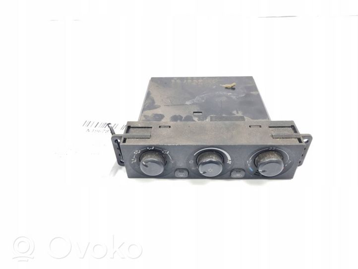 Mitsubishi Pajero Console centrale, commande chauffage/clim MR500646