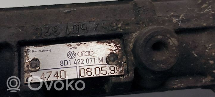 Volkswagen PASSAT B4 Cremagliera dello sterzo 8D1422071M