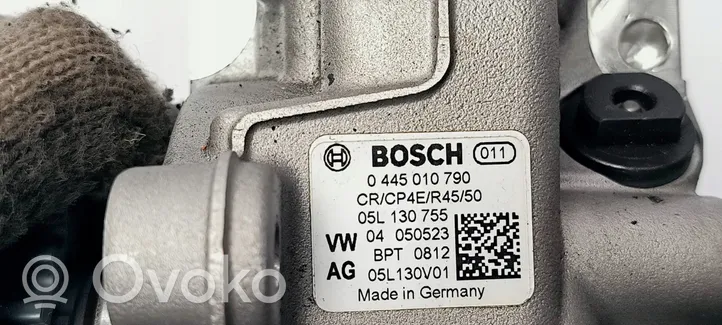 Audi A4 S4 B9 8W Polttoaineen ruiskutuksen suurpainepumppu 
