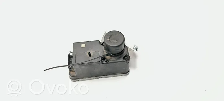 Volkswagen Golf IV Central locking vacuum pump 1H0962257