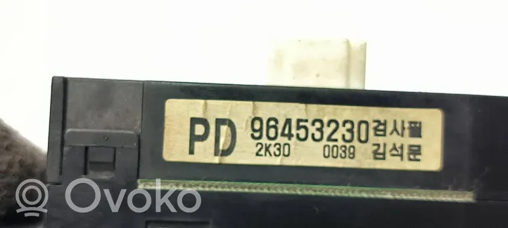 Daewoo Evanda Monitori/näyttö/pieni näyttö 96453230