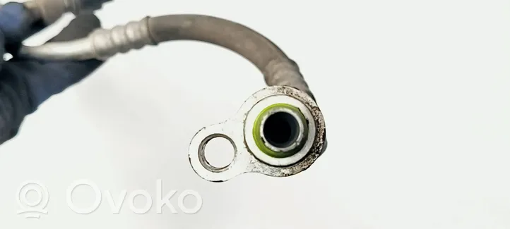 Ford Focus Air conditioning (A/C) pipe/hose 