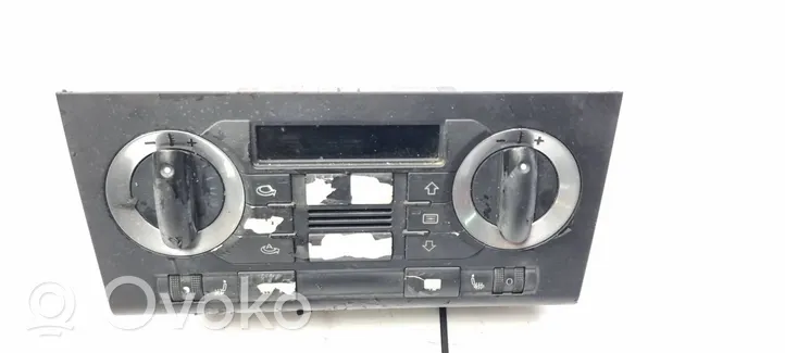 Audi A3 S3 8P Climate control/heater control trim 8P0820043E