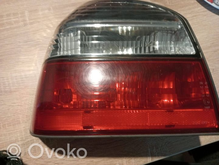 Volkswagen Golf III Luci posteriori 1h6945257