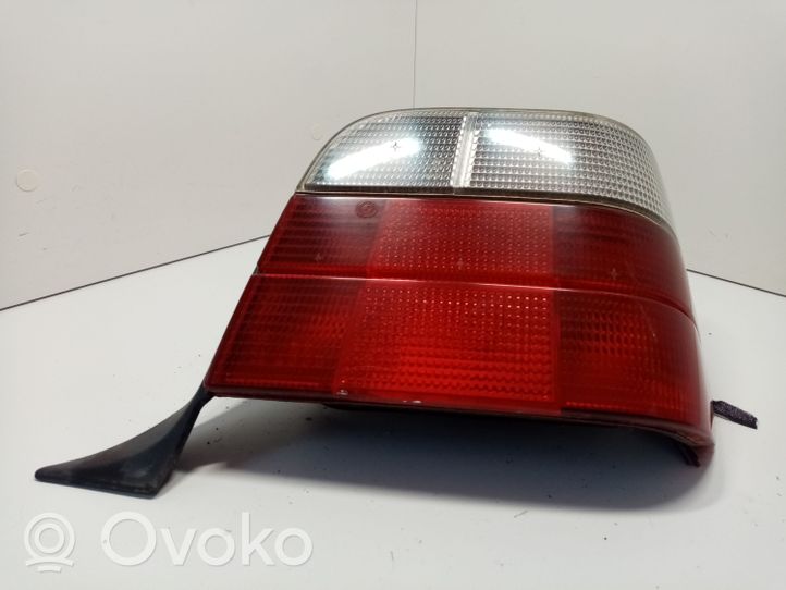 BMW 3 E36 Luci posteriori 82199404842