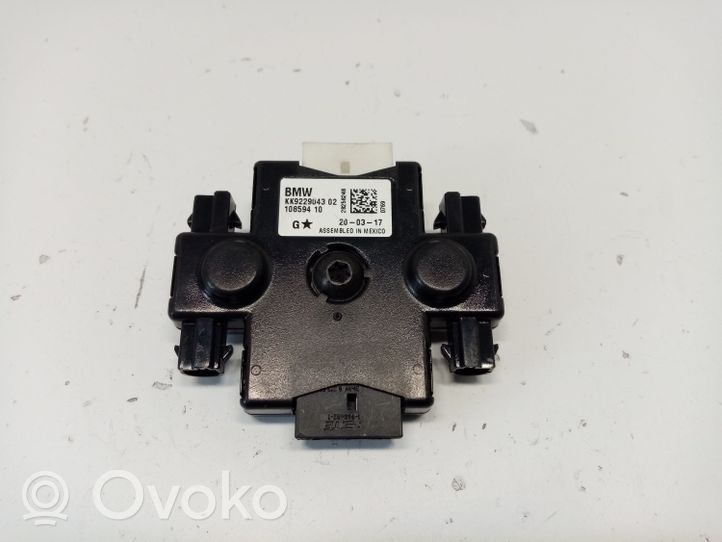 BMW 3 F30 F35 F31 Pystyantennin suodatin 65209229043