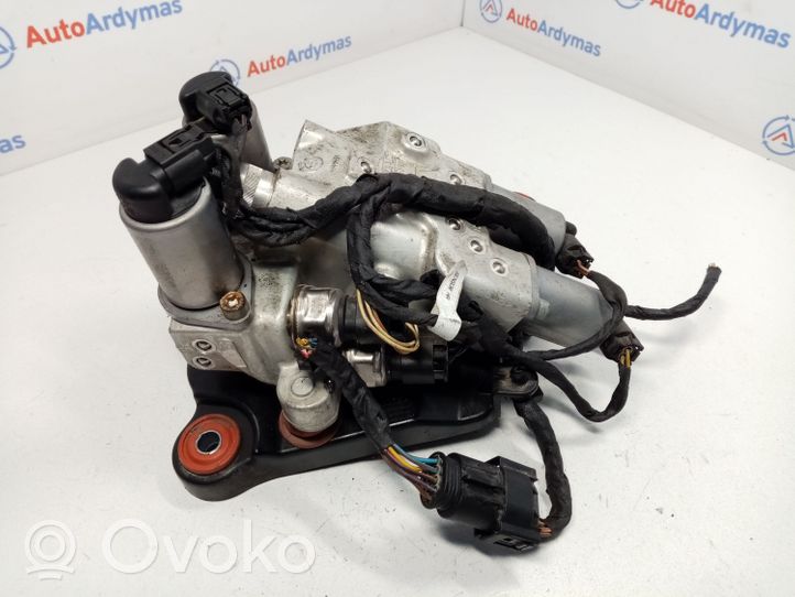 BMW 7 F01 F02 F03 F04 Active stabilizer control/valve assembly 6775258