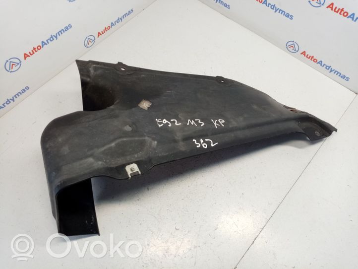 BMW M3 Osłona tylna podwozia pod bagażnik 51758040537